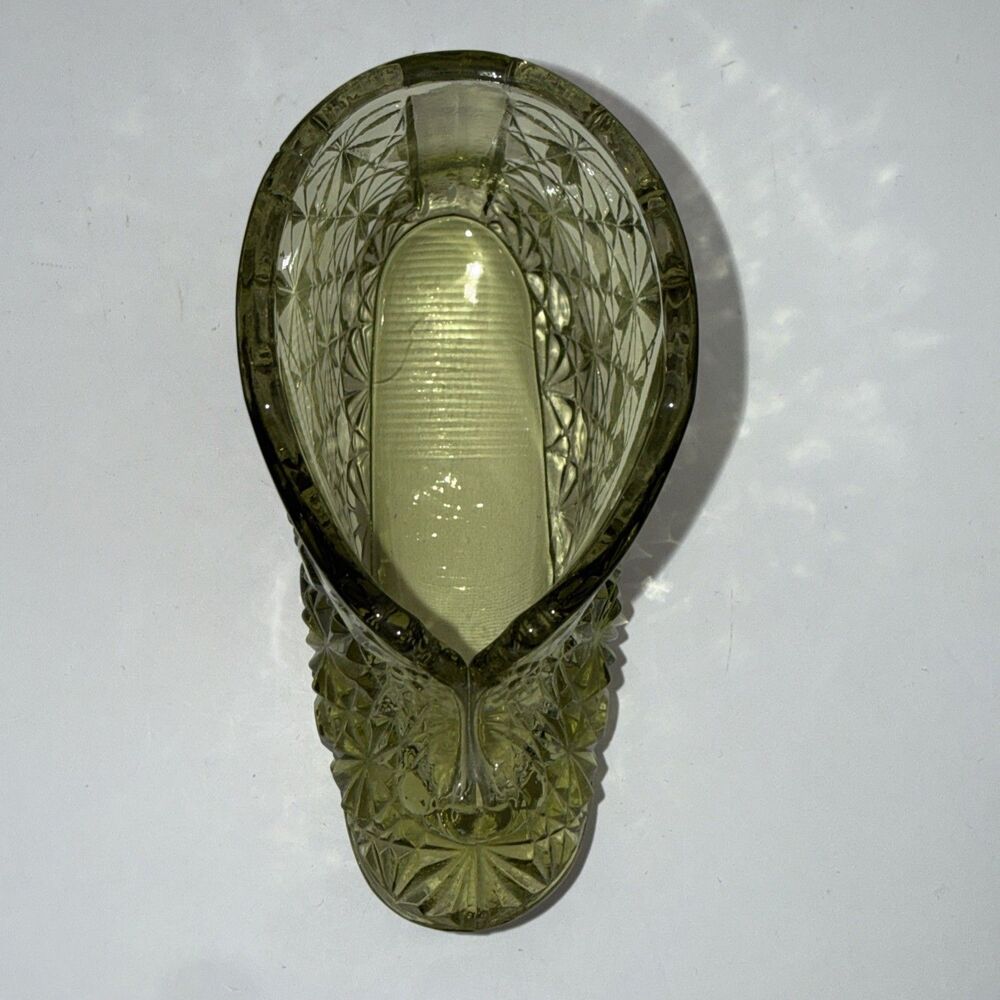 Vintage Fenton Green Glass Baby Bootie Shoe Daisy Button Pattern Match Holder - Picture 6 of 8